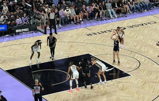 Valkyries Coach Collapses Mid-Game, Then Finishes Historic Playoff Win