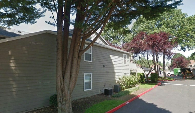Vancouver Firefighters Pull Woman From Burning Apartment
