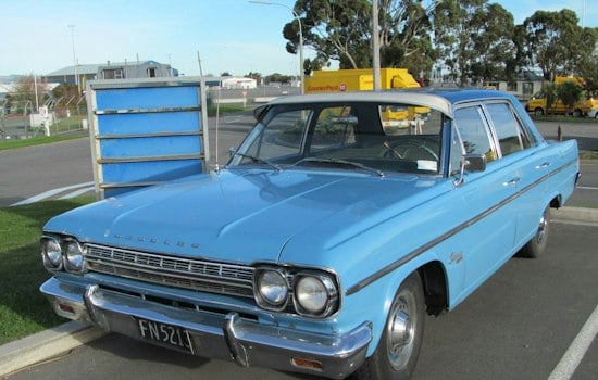 Vintage Cars Head to Golden Gate Park for Old Car Picnic