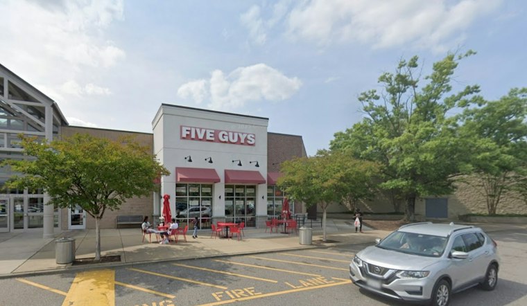 Viral Walking Taco Chain Flavor Hive Claims Old Five Guys Spot at Chesterfield Mall