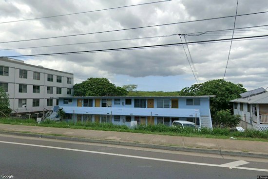 Waipahu Stabbing Leaves Man, 34, Hospitalized as Police Hunt for Suspect