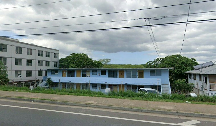 Waipahu Stabbing Leaves Man, 34, Hospitalized as Police Hunt for Suspect