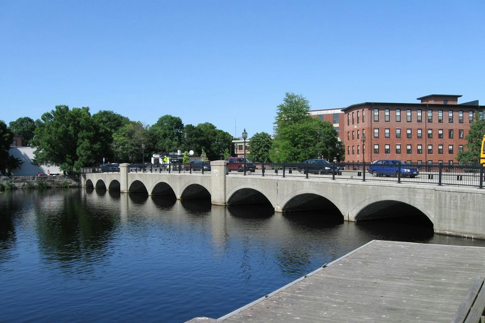 Waltham Lions Club Halloween Parade, Moody Street Trick-or-Treat Stroll