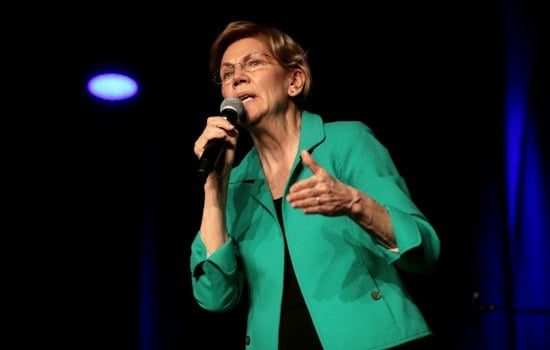 Warren Joins Cortez Masto at Vegas Senior Complex to Push Housing Bill