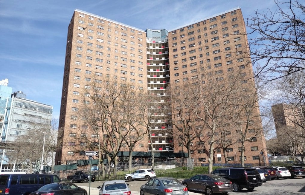 Wavecrest Takes Over Manhattanville Houses Amid Repair Concerns and Bronx Safety Scrutiny