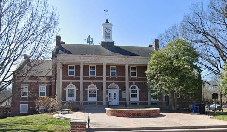 Webster Groves Council Presses Police Chief Over Flock Cameras, ICE Fears