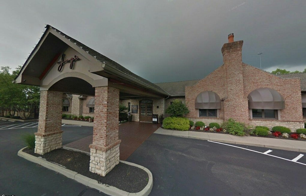 West Chester Diner, 75, Chokes at Granddaughter's Birthday Dinner, Staff Save His Life