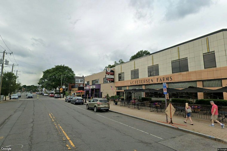 West Hartford's Park Road Trades Old Parade for New Fall Festival, Draws Crowds