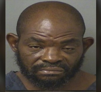 West Palm Beach Man Accused of Punching Ex Over $20, Stealing Her Nissan