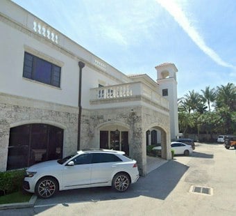 West Virginia Bank Lands on Palm Beach's Royal Palm Way in Florida Debut