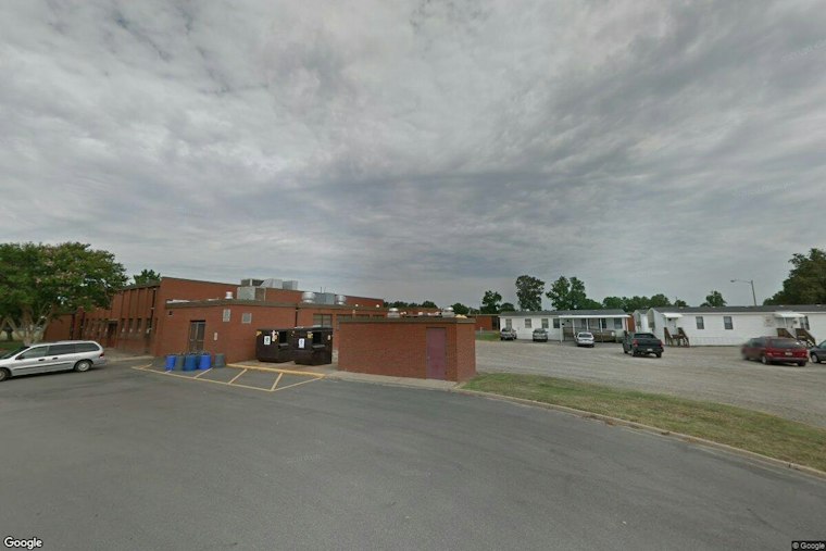 White Oaks Elementary Teachers Protest Over Child Abuse Allegations
