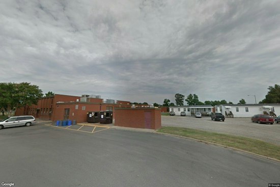 White Oaks Elementary Teachers Protest Over Child Abuse Allegations
