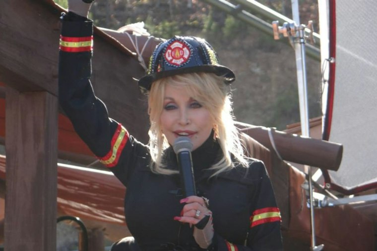 Will's Pub Hosts Acoustic Dolly Parton Tribute as Orlando Mourns a Legend
