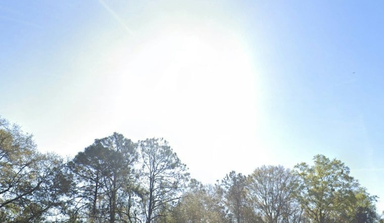 Wind-Whipped Jacksonville Beaches: Sunny Skies, Dangerous Surf Before Weekend Washout