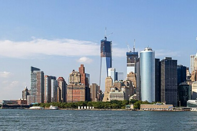 Wind Whips NYC As Chilly Fall Weather Moves In
