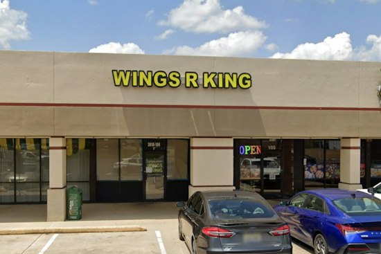 Wings R King Cuts Ribbon in Pelham, Rounding Out Six-Store Birmingham Run