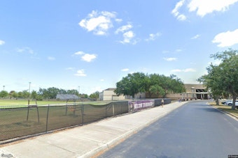 Winter Springs Coaches Quit After Parent Allegedly Headbutts Coach in Locker Room
