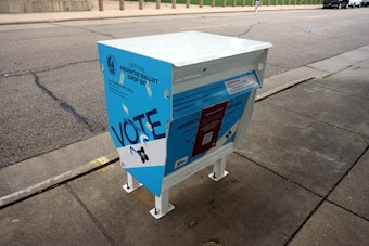 Wisconsin Absentee Requests Plunge 18%, Madison and Milwaukee Lead the Drop