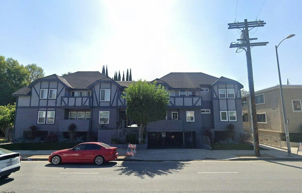 Woman Dead, Teen Girl Hospitalized After Stabbing Near Burbank Boulevard