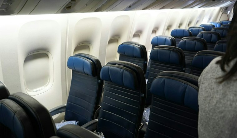 Woman Says United Seatmate Exposed Himself, Still Waits for Charges Weeks Later