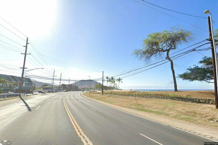 Woman Sought After Allegedly Attacking Boyfriend, 50, at Maili Beach Park