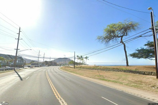 Woman Sought After Allegedly Attacking Boyfriend, 50, at Maili Beach Park