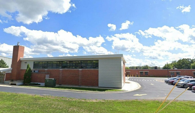 Wonder Lake Dues Plan Jumps From $44 to $927 a Lot, Then Stalls Under Backlash