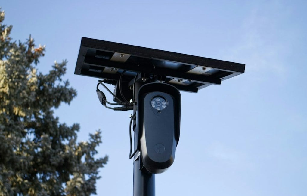 Wyden Calls Flock Cameras a Weapon of Mass Inspection, Backs Oregon Ban Push