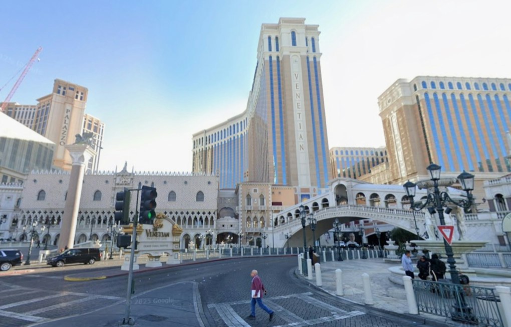 Yacht Rock Meets Steak on the Strip as Docksiders Ink $220 Dinner Deal