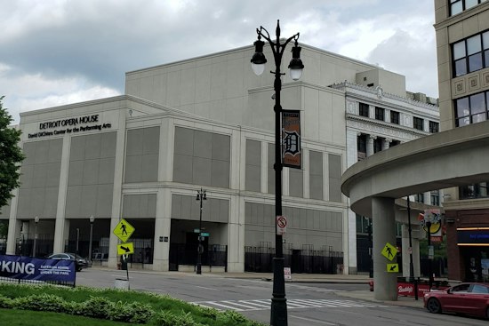 Yellow Light Coffee Eyes Downtown Detroit Spot Near Opera House