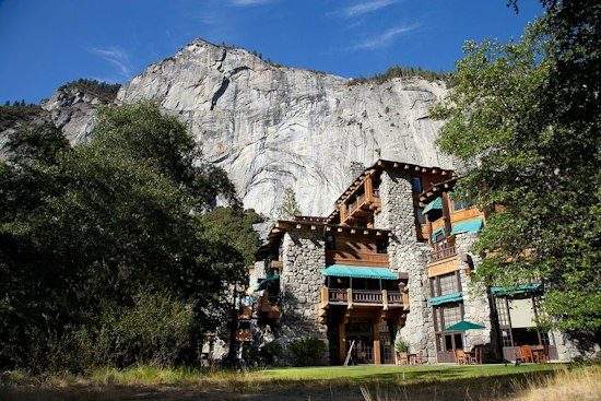 Yosemite's Bracebridge Dinner Returns With Tudor Pageantry and Near-Sold-Out Nights