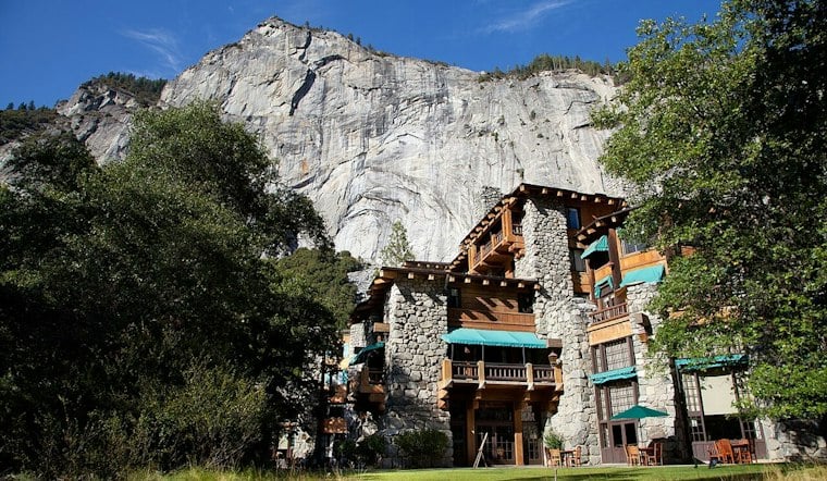 Yosemite's Bracebridge Dinner Returns With Tudor Pageantry and Near-Sold-Out Nights