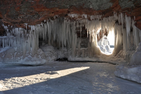 Lake Superior Tease, Apostle Islands Ice Caves Open For A Day, Then Shut Down