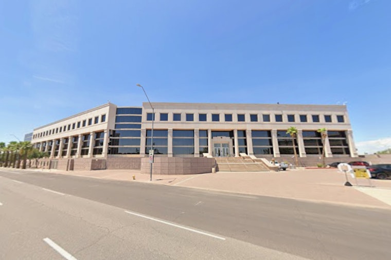 Arizona 'Outlaw Engineer' Takes Licensing Cops To High Court