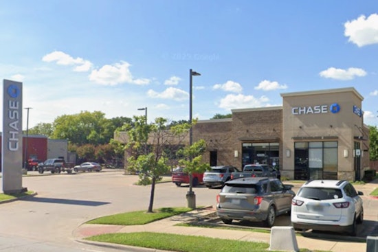 Armored Truck Chaos At Balch Springs Chase As Guard Shot In Bank Lot