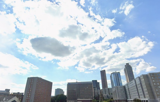 Atlanta Braces for Sunny, Chilly Days with Brisk Winds, NWS Forecasts Clear Skies Ahead