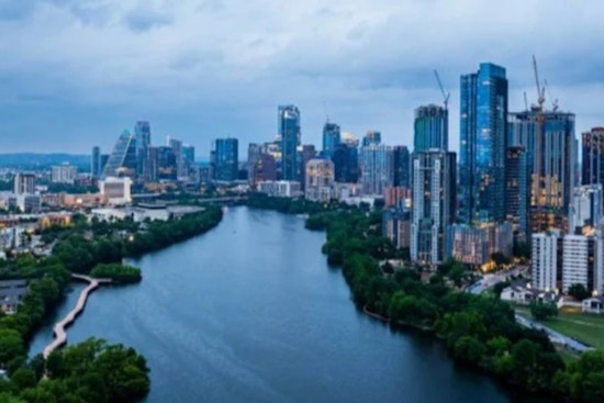 Austin Wakes To Foggy Dawn As Warm, Windy Week Blows In