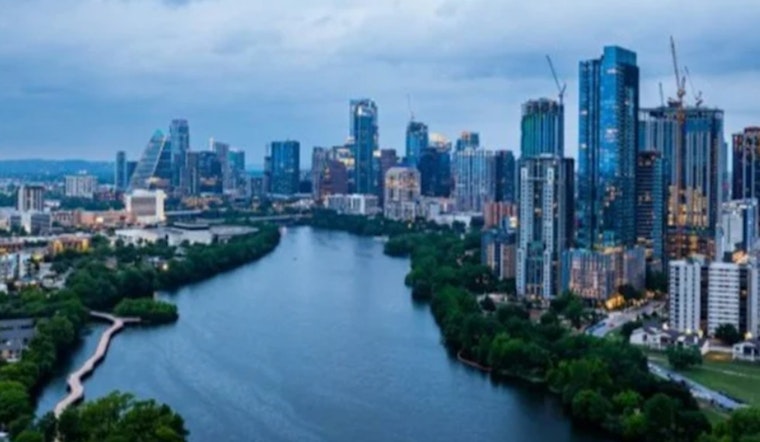 Austin Wakes To Foggy Dawn As Warm, Windy Week Blows In
