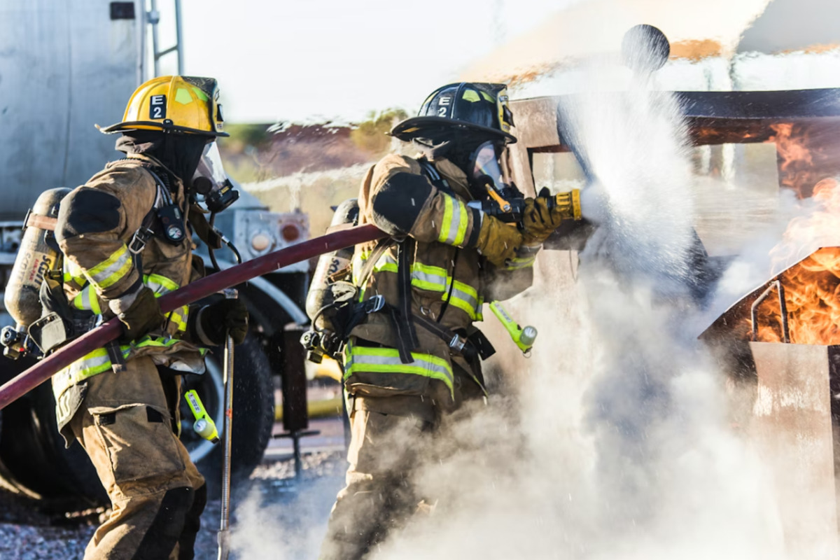 Basement Blaze Rocks East New York, Five Hurt In Pre-Dawn Chaos