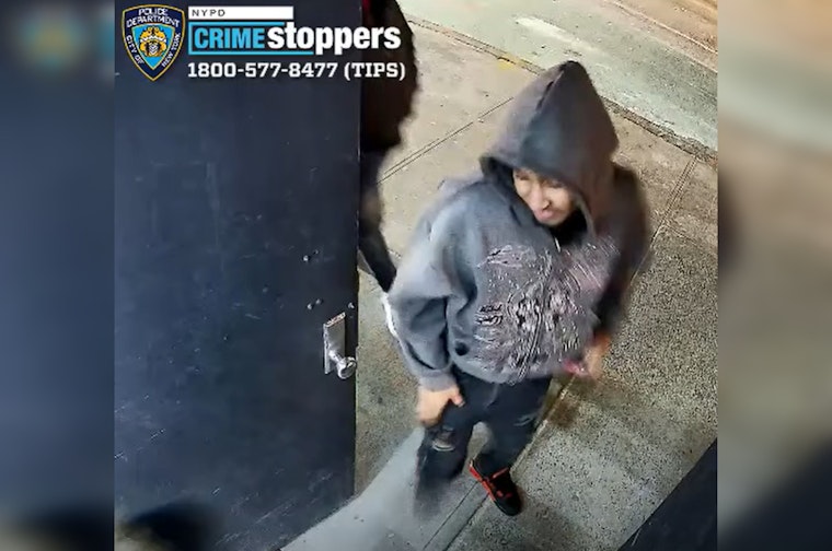 Bat-Wielding Robbery Crew Sought In West 158th Street Street Spree