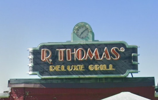 Beloved Buckhead Diner R. Thomas Shutters Overnight On Peachtree, Staff Say They’re Out