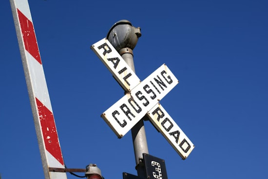 Boca Raton Commuters Face Delays as Malfunctioning Railroad Crossings Disrupt Traffic Near I-95