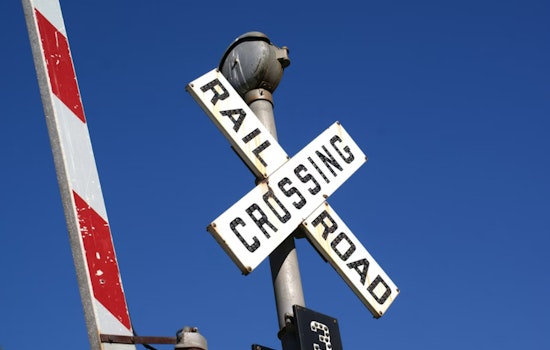 Boca Raton Commuters Face Delays as Malfunctioning Railroad Crossings Disrupt Traffic Near I-95