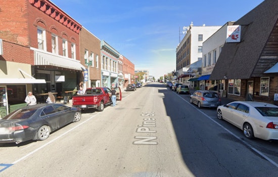 Booze, Books and a Loft Make Rolla’s Pine Street a Page Turner Bar