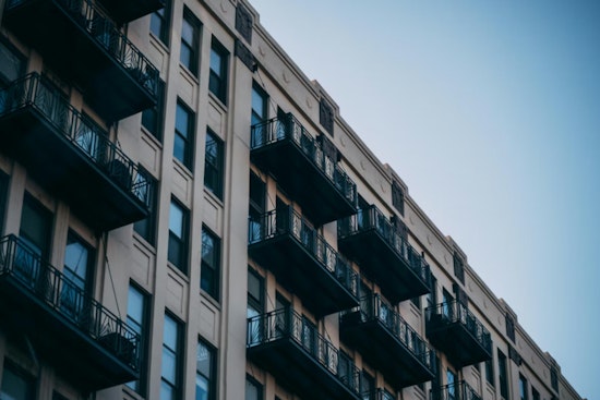 Cash-Strapped 87-Year-Old Takes Roommate to Stay in New York Walk-Up