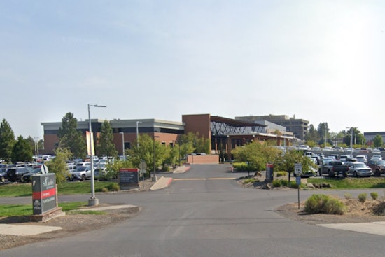 Central Oregon Healthcare in Jeopardy, Bynum and Wyden Urge CMS Action Over St. Charles Financial Crisis in Bend