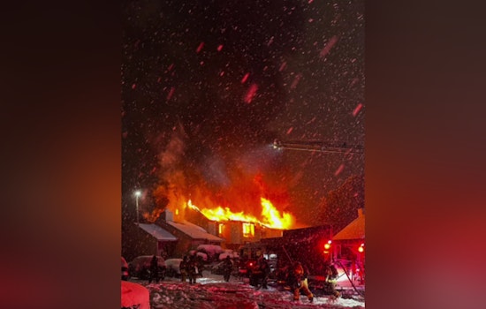 Charlotte Firefighters Battle Elements and Flames to Control Townhome Blaze With No Serious Injuries Reported