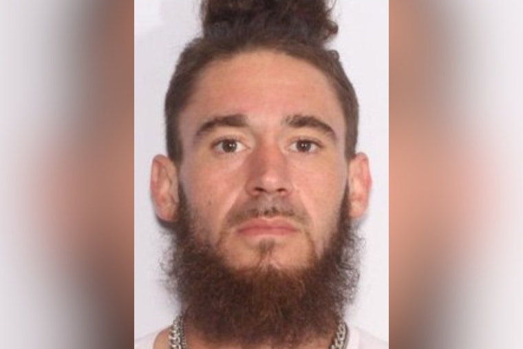 Cincinnati Police Seek Public's Help to Locate Suspect Chad Hinkle Wanted for Breaking and Entering