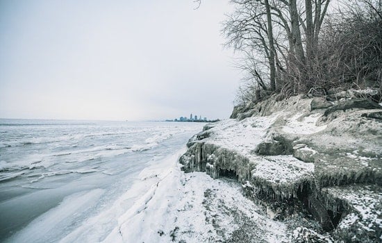 Cleveland Braces for Winter Weather Advisory as Arctic Blast Approaches, Disrupting Travel Plans