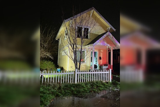 Cluttered Brentwood-Darlington Blaze Chases Adults From SE Portland Home